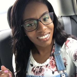 Meet your Posher, Jocelyn